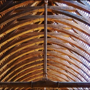 Voûte toit charpente château de Guédelon bois travail du bois